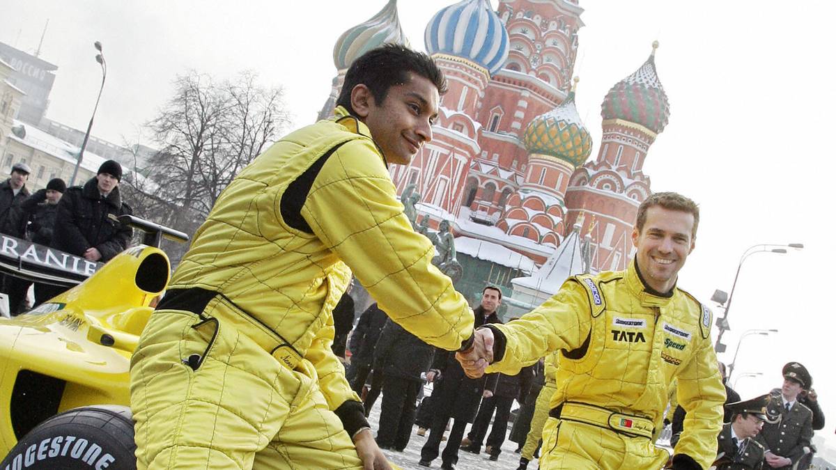So spektakulär der Auftritt vor der Saison, so schwach ist Jordan dann währenddessen: Die Piloten Narain Karthikeyan (l.) und Tiago Monteiro kommen am Ende nur auf insgesamt zwölf Punkte
