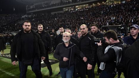 PAOK-Präsident Ivan Savvidis war in Saloniki mit einer Waffe auf das Spielfeld gerannt 