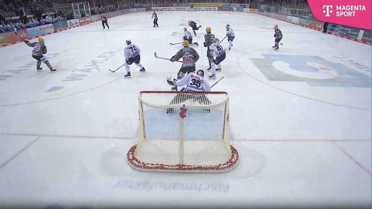 Pinguins Bremerhaven - EHC Red Bull München (Highlights)