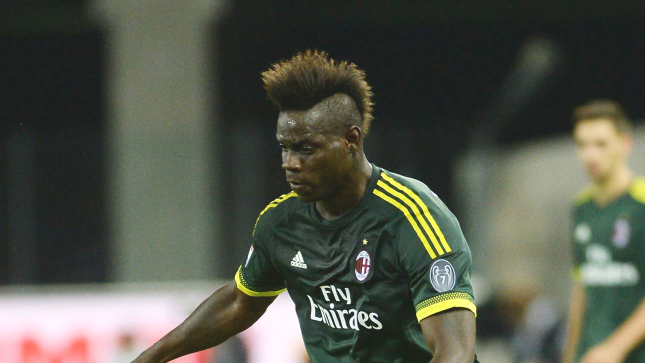 AC Mailand feiert Balotelli