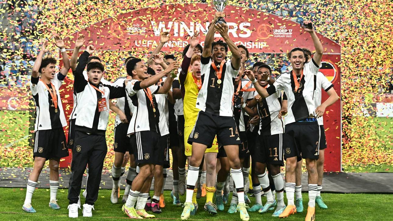 Flick über U17: „Fantastischer, toller Erfolg“