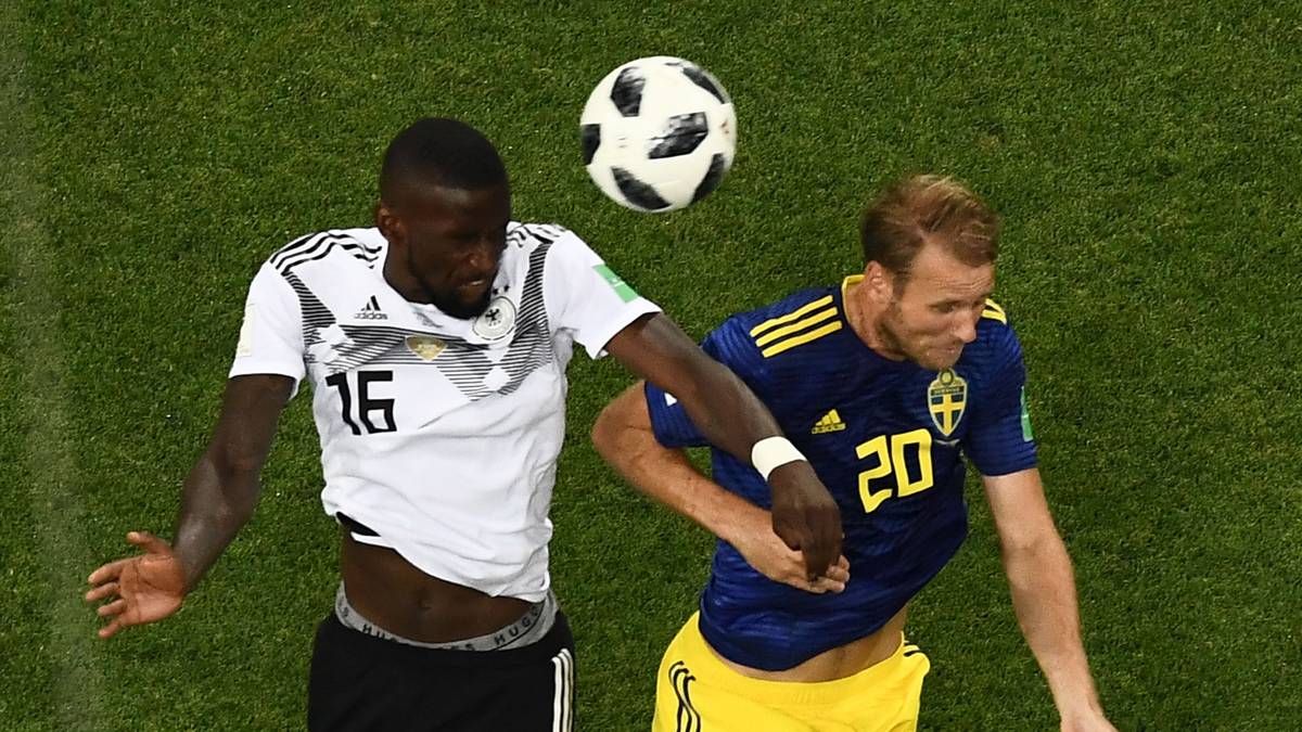 ANTONIO RÜDIGER: Ersetzte den verletzten Hummels in der Innenverteidigung. Rüdiger startete konzentriert und zweikampfstark, leistete sich aber einen groben Abspielfehler der zum Konter von Berg führte und den Boateng mit viel Glück ausbügelte. Kam beim Gegentor von Toivonen zu spät und konnte den Kroos-Fehler nicht mehr ausbügeln (32.). SPORT1-Note: 4