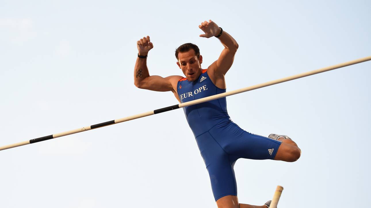 Stabhochspringer Lavillenie überragt