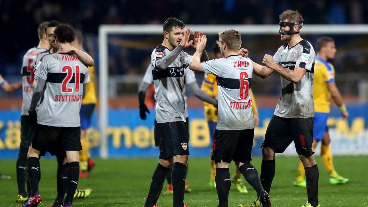 Dezimierter VfB rettet Remis