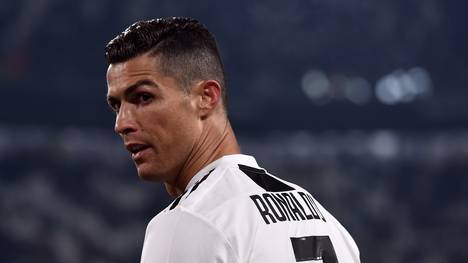 Fußball: Transfer-Rekord - 2018 weltweit 6,15 Milliarden Euro umgesetzt , Cristiano Ronaldo wechselte 2018 von Real Madrid zu Juventus Turin