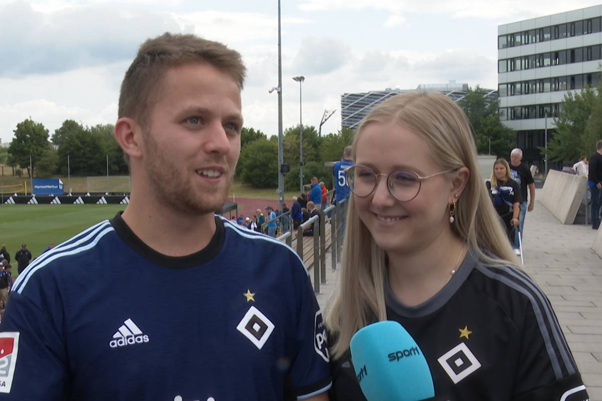 Die Vorfreude der HSV-Fans auf die Rückkehr in die Bundesliga ist riesig. Nach der langen Leidenszeit backen die Anhänger erst einmal kleine Brötchen.