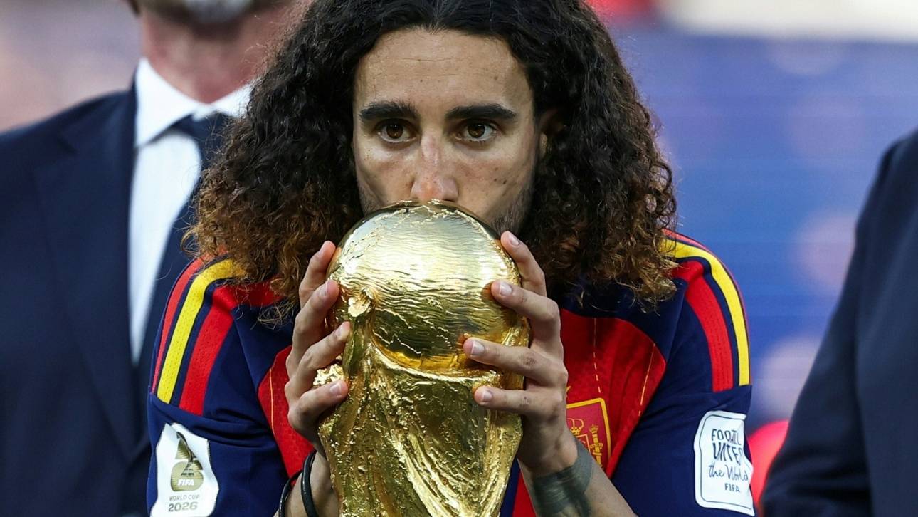 Cucurella löst Wettversprechen ein