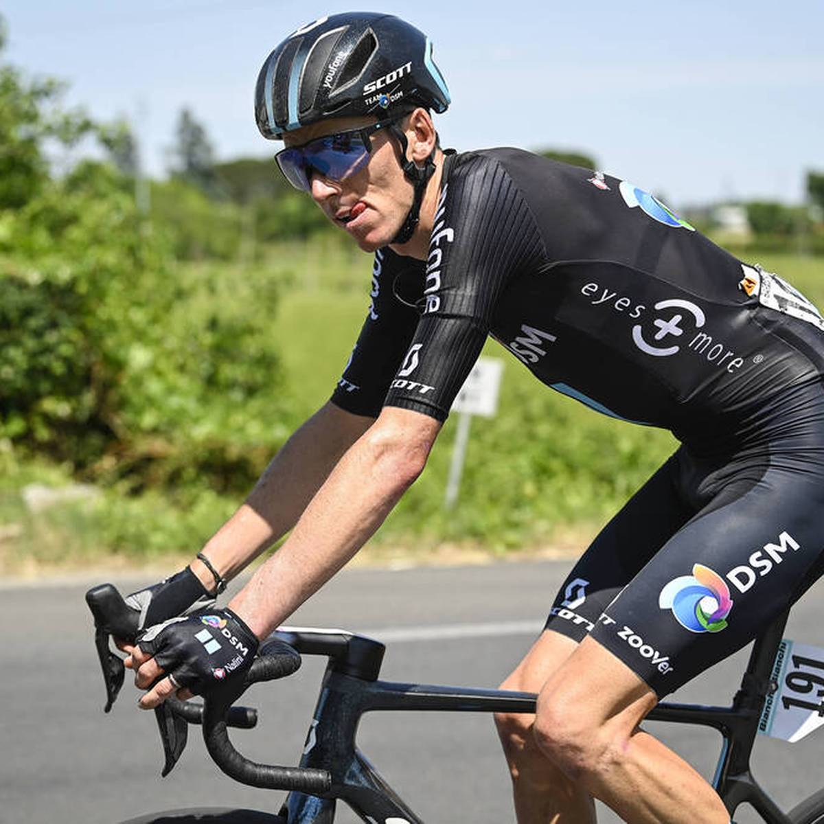 Mitfavorit Romain Bardet steigt beim Giro d‘Italia vorzeitig vom Rad. Der Gesundheitszustand des Vierten der Gesamtwertung habe sich über Nacht verschlechtert.
