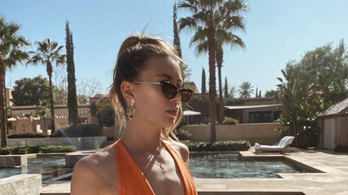 Kontrastprogramm dazu: Evelyn Konrad. Die Freundin von Davie Selke genießt die Sonne in Marokko, verspricht aber, keine weiteren Bilder mehr zu posten, um ihre Follower nicht neidisch zu machen 