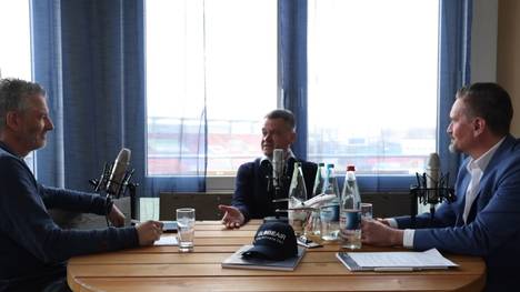 Ex-Bayern-Star Manfred Bender blickt in seiner Reihe "Rückblick mit Weitblick" auf die großen Karrieren der Sport-Stars. Heute zu Gast: Unterhaching-Präsident Manfred Schwabl.