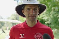 Am Rande des Charity-Golf-Turniers von Felix Neureuther spricht Bayern-Star Thomas Müller über die Situation des Rekordmeisters nach einer Saison ohne Titel und seine Vorfreude auf den Trainingsstart unter Vincent Kompany.