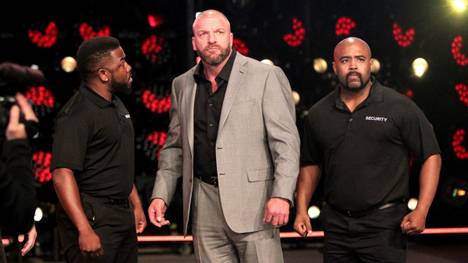 Triple H (M.) wurde bei WWE NXT TakeOver: San Antonio von Seth Rollins herausgefordert