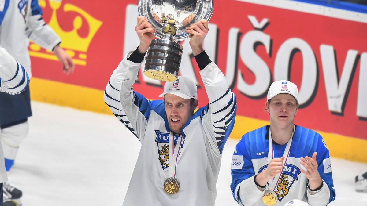 08.05.2020 - 24.05.2020, EISHOCKEY-WM:
Zum 84. Mal wird das beste Eishockeyteam der Welt ermittelt. Insgesamt 16 Teams kämpfen in der Schweiz um die Goldmedaille. Deutschland trifft in Gruppe A auf Kanada, Tschechien, Schweden, Slowakei, Weißrussland, Dänemark und Großbritannien