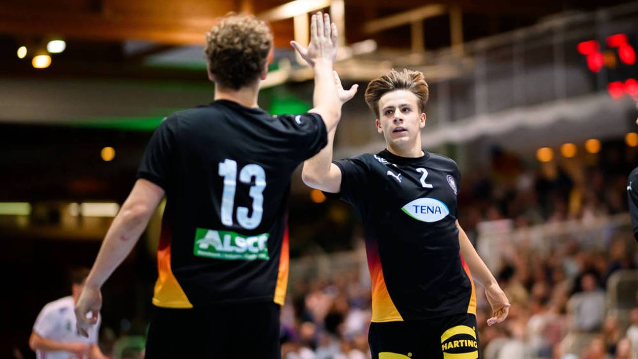 LIVE: Deutschland zur Pause hinten