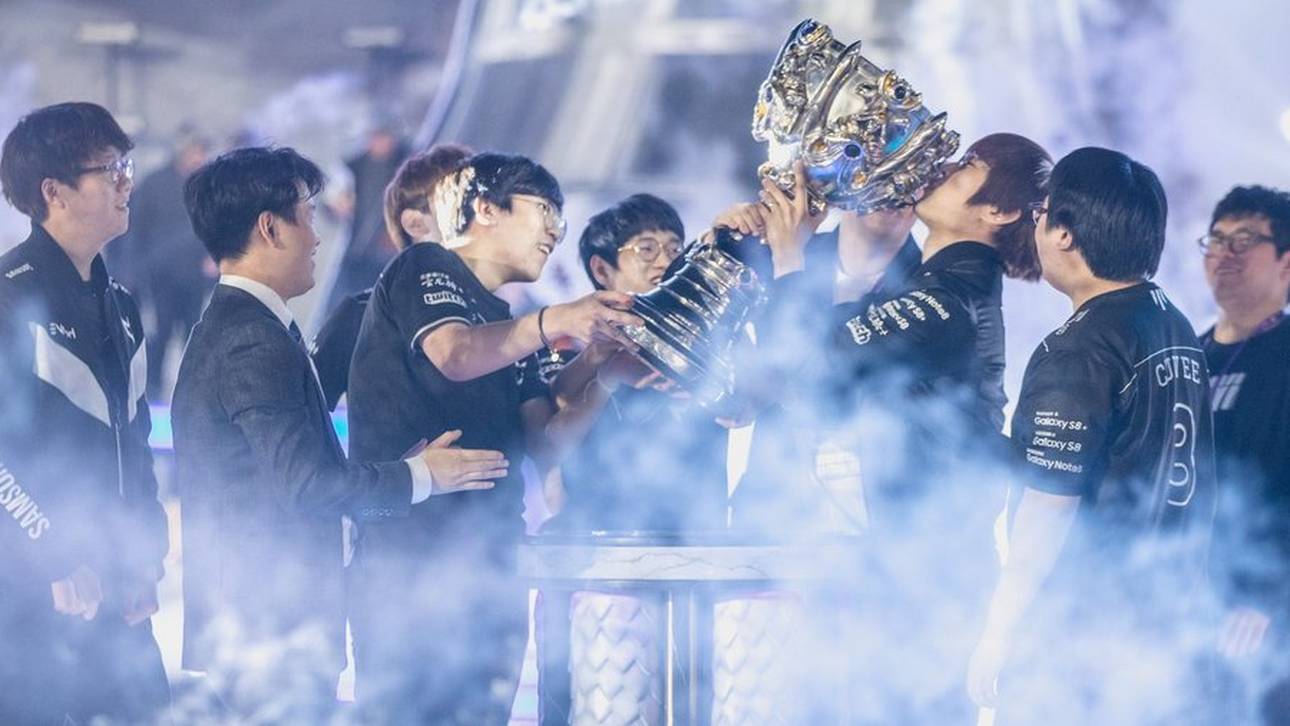 eSports-Stars erhalten WM-Ringe