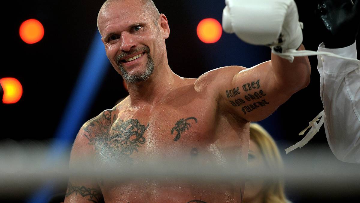 Bevor er TV-Deutschland im Dschungelcamp 2016 beeindruckte, knallte Legat beim "Promiboxen" 2014 den Rapper Trooper Da Don weg. Hinzu kommen Auftritte in der Promi-Kochshow "Hell's Kitchen" sowie zwei Teilnahmen bei der "Stock Car Crash Challenge"