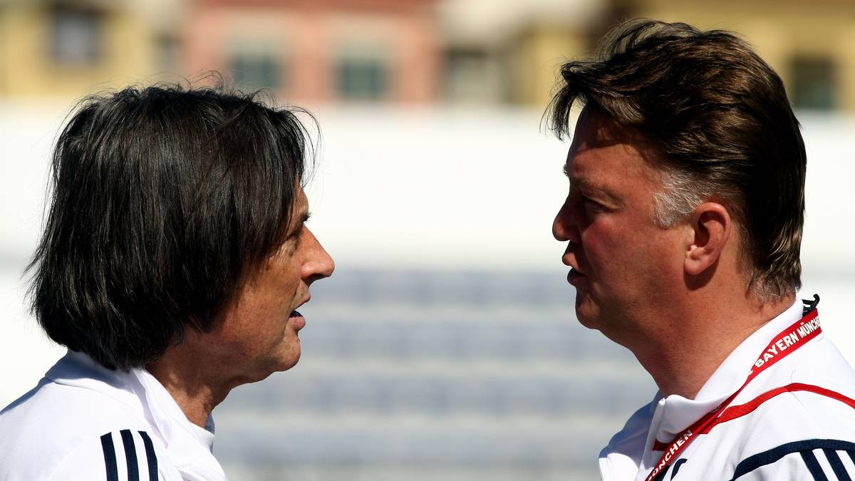 Kaum ist Klinsmann wegen Erfolglosigkeit Geschichte, kehrt "Mull" wieder zurück. Mit Louis van Gaal läuft die Zusammenarbeit harmonischer ab