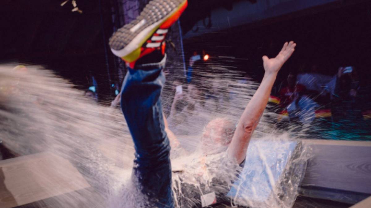 Auf Bundestrainer Norbert Loch. Volltreffer!