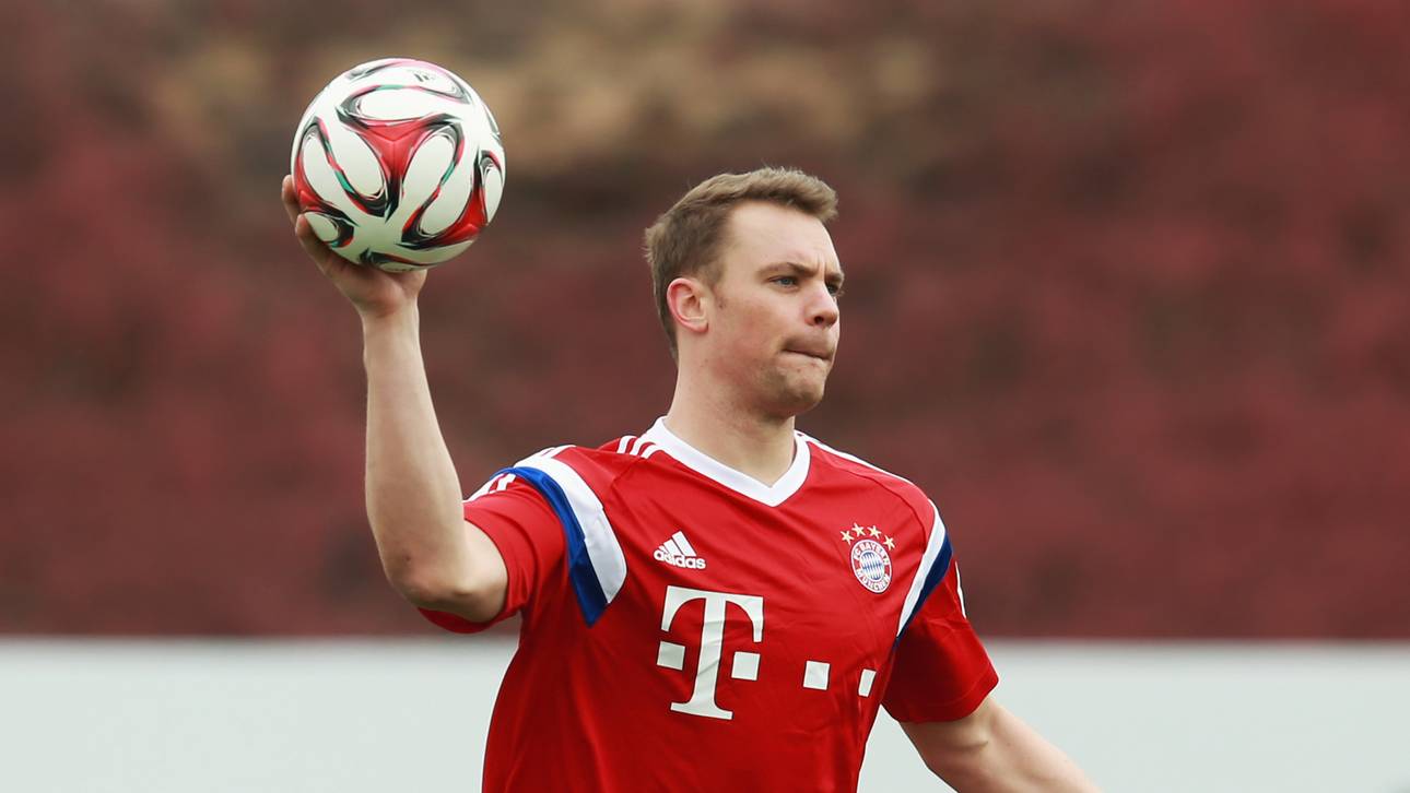 Neuer versenkt Ball aus 30 Metern