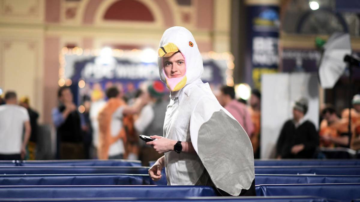 Diese Möwe scheint alles ganz besonders gut im Blick zu haben