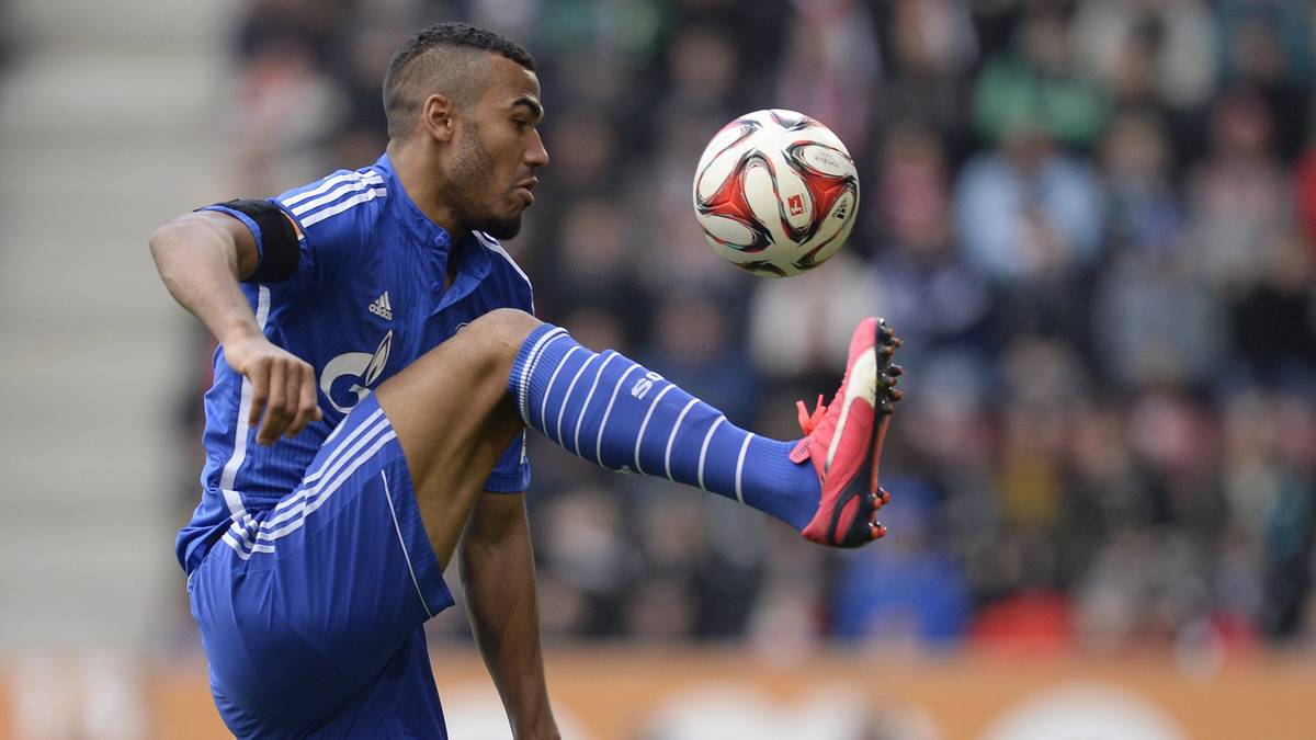 Eric Maxim Choupo-Moting lässt sich von Szalais Schicksal nur wenig beeindrucken und wählt im darauffolgenden Jahr den selben Weg. Nach starker Hinrunde bricht auch er im Schalker Chaos ein. Immerhin bringt er es am Ende noch auf neun Treffer und sieben Vorlagen

