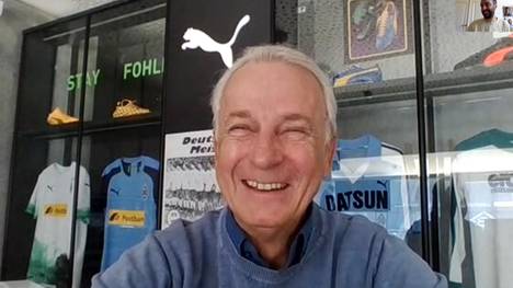 Borussia Mönchengladbach reagiert mit einem kreativen Konzept auf die Geisterspiele: Es werden Pappkameraden von Fans auf der Tribüne angebracht. Vize-Präsident Bonhof ist auch dabei.