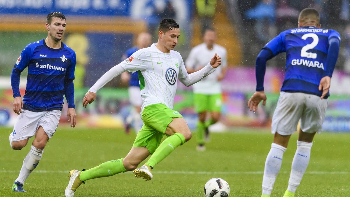 Platz 3 - JULIAN DRAXLER: Gleich zwei mal in den Top 10 vertreten, bedeuten die 43 Millionen Euro Ablöse, die der VfL Wolfsburg 2015 nach Gelsenkirchen überwies, immer noch innerdeutschen Bundesliga-Rekord. Lange hielt es Draxler bekanntlich nicht beim VfL, schon nach zwei Jahren ging es weiter zu PSG