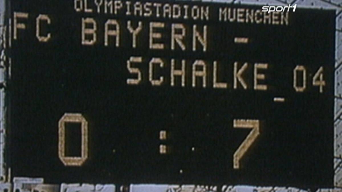 Am 09.10.1976 kassiert der FC Bayern die höchste Niederlage ihrer Bundesligageschichte. Gegen Schalke kommen die Bayern mit 0:7 unter die Räder. 