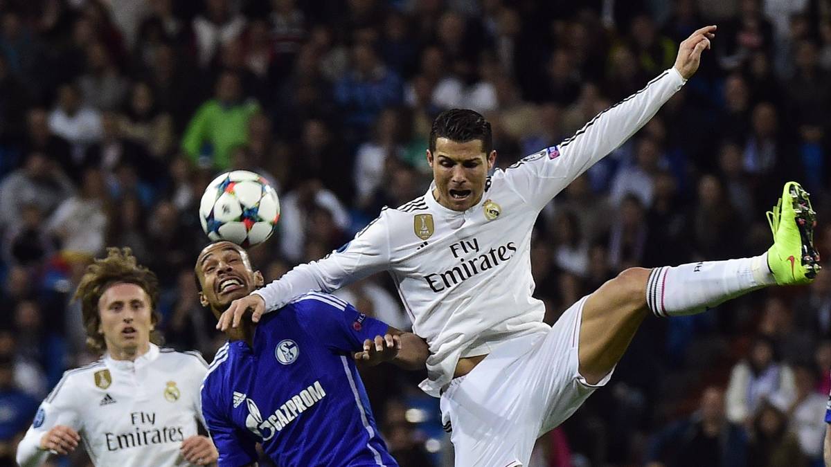 JOEL MATIP: Nach dem Kurzcomeback gegen Hoffenheim gleich wieder in der Startelf. Prinzipiell solide, aber leider bei zwei Kopfbällen des undankbaren Zweikampfgegners Cristiano Ronaldo undankbarer zweiter Sieger. SPORT1-Note 4