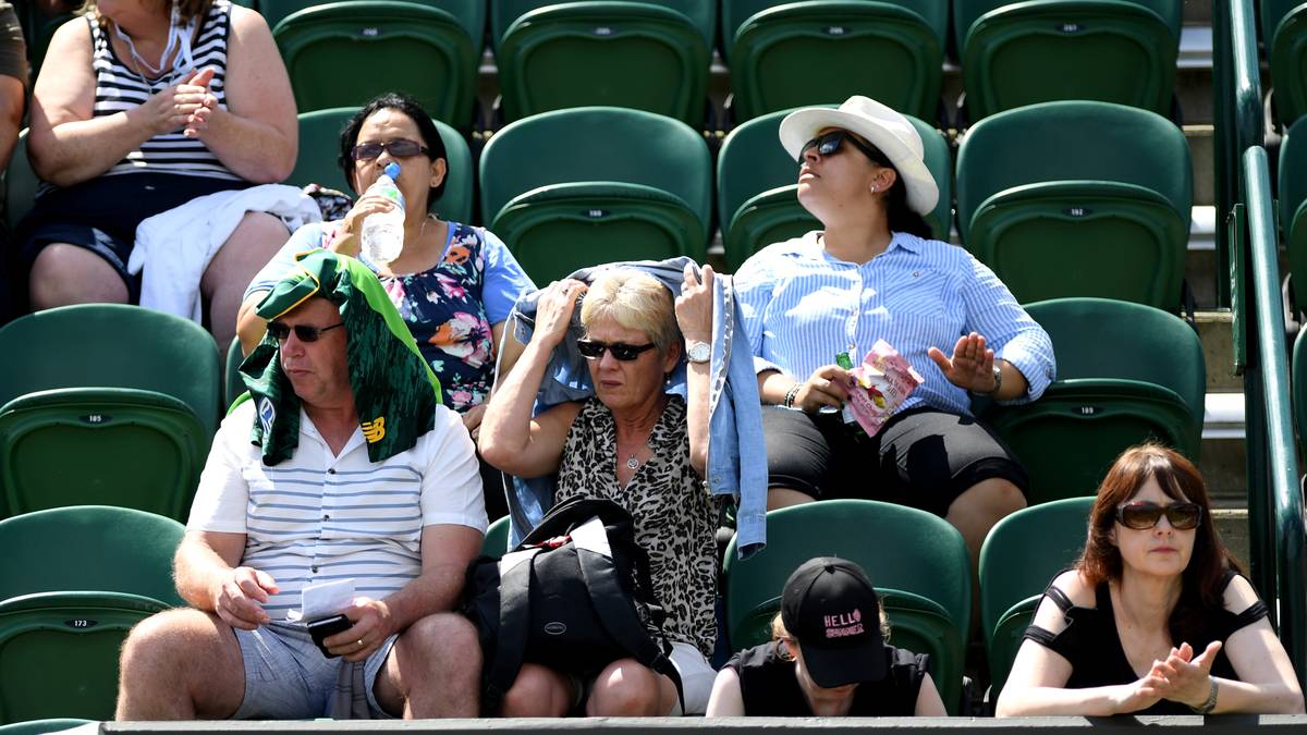Von Regen ist in diesem Jahr zunächst nichts zu sehen! Das ist in London eine Seltenheit. Niederschläge gehören zu Wimbledon wie der Rasen, Erdbeeren und Champagner. Aber an Tag eins meint es der Wetter-Gott gut mit den Zuschauern und Spielern