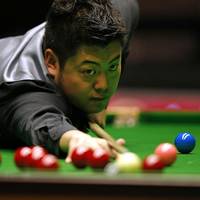 Das chinesische Snooker-Duo Wenbo und Hang ist zu einer lebenslangen Sperre und einer jeweiligen Geldstrafe im fünstelligen Bereich verurteilt worden.