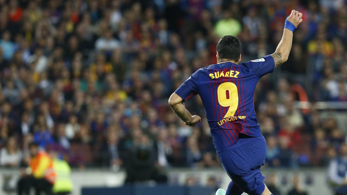 Luis Suarez macht früh das 1:0