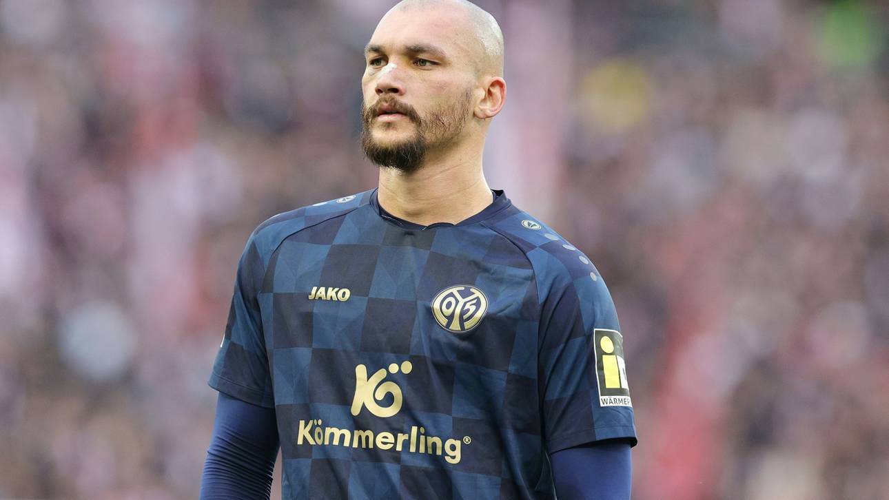 Mainz gibt Stürmer Ajorque ab