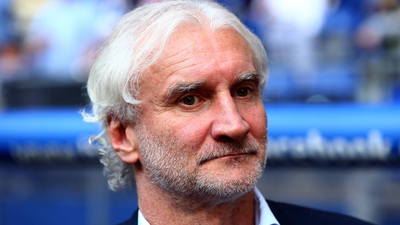 Völler stellt sich vor Schmidt