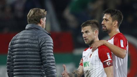 RB-Trainer Ralph Hasenhüttl hat inzwischen die Entschuldigung von Augsburgs Kapitän Daniel Baier angenommen