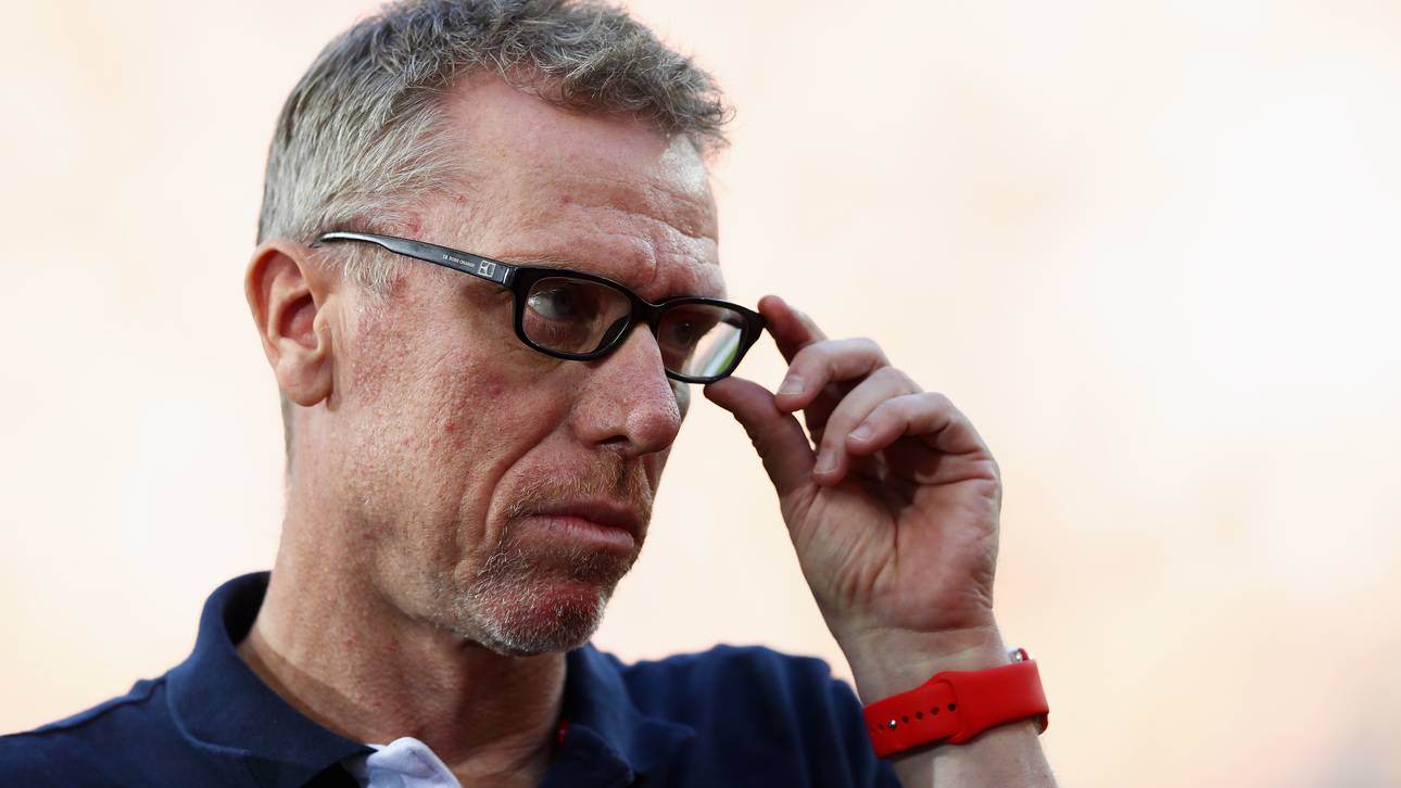 Stöger bangt vor FCB-Spiel um Duo