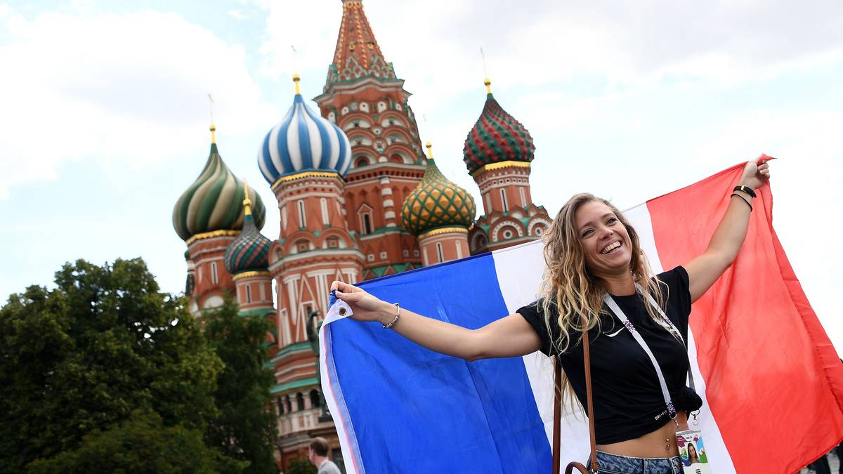"Vive la France" heißt es auf dem Roten Platz in Moskau
