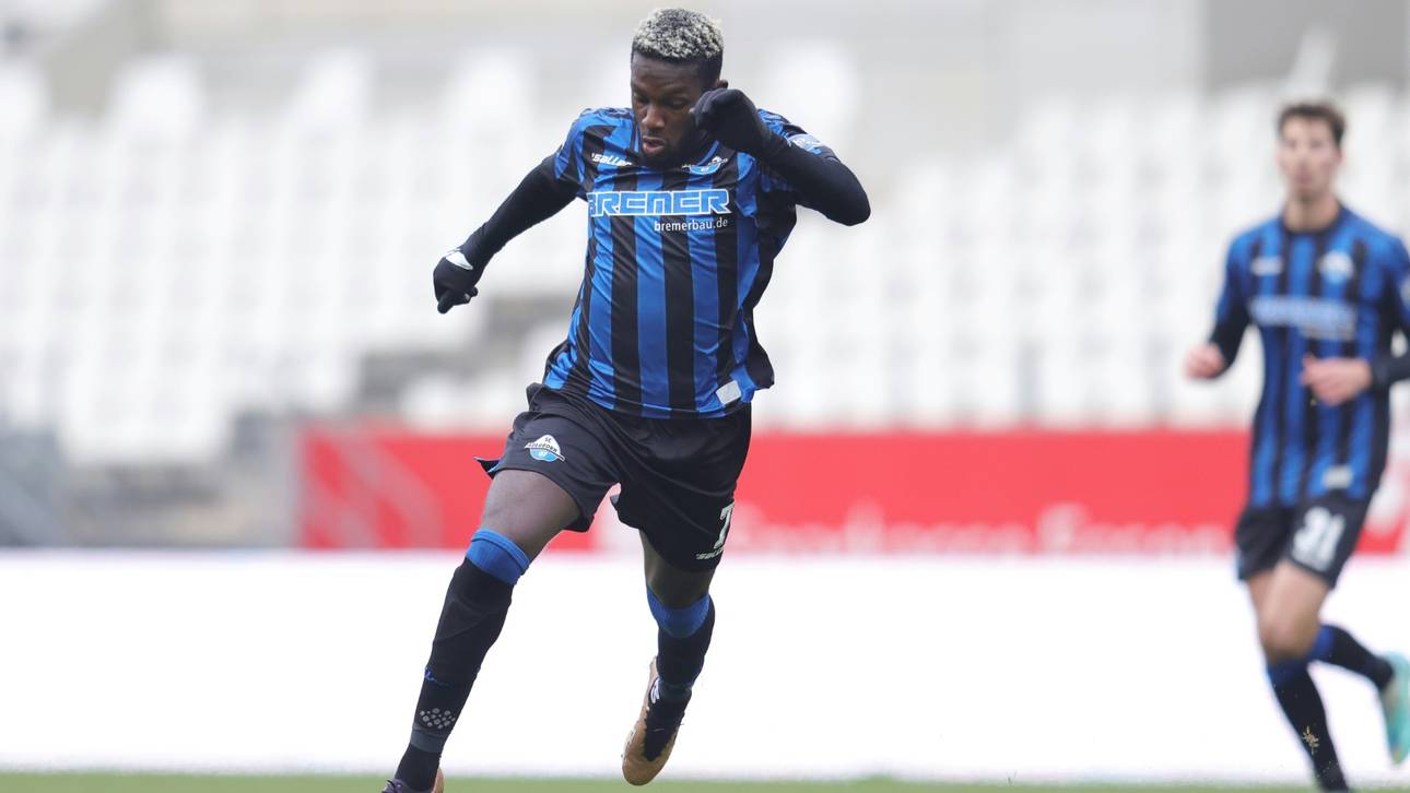 Lautern holt Angreifer Tachie