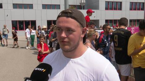 Der FC Bayern München hat Michael Olise von Crystal Palace verpflichtet. Die Fans des Rekordmeisters sprechen über den Franzosen.