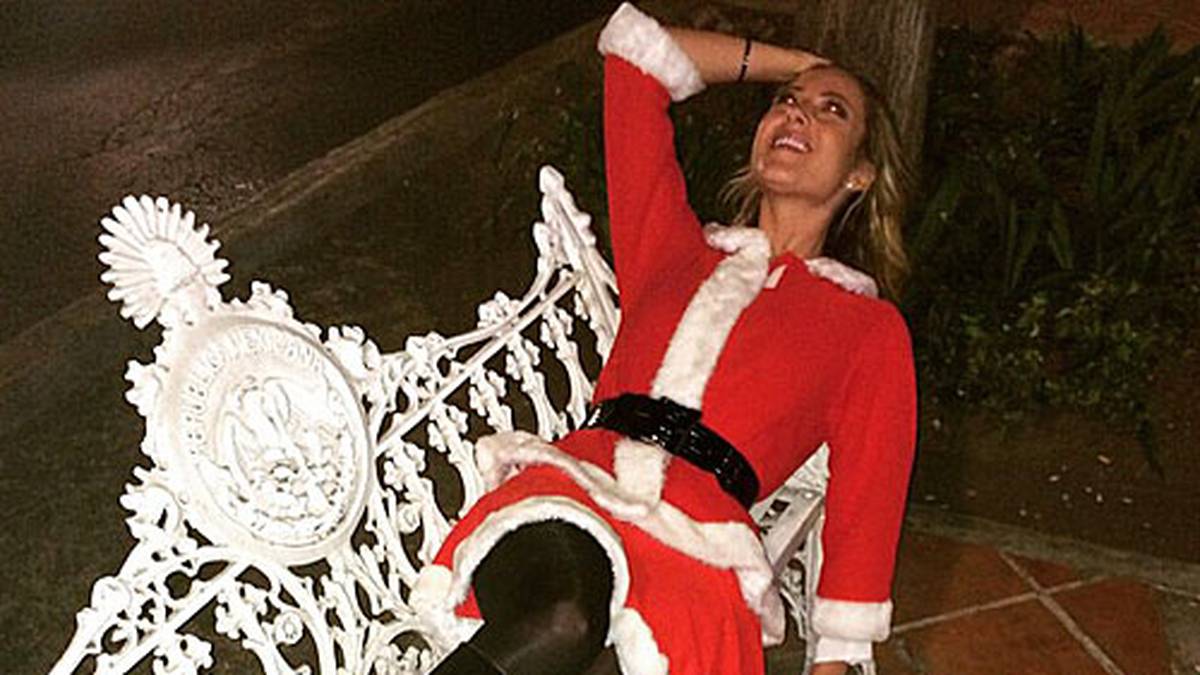 ...wie ein Weihnachtsmannkostüm