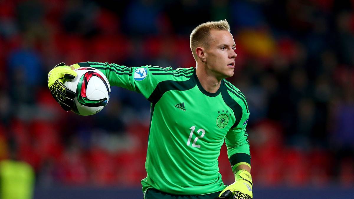 MARC-ANDRE TER STEGEN: Über 90 Minuten nicht ein einziges Mal ernsthaft gefordert. Sicher bei den vereinzelten Flanken der Dänen und gewohnt souverän im Spielaufbau von hinten heraus - SPORT1-Note: 2,5