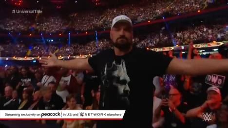 Bei der WWE-Megashow Clash at the Castle in Cardiff lässt sich auch Box-Weltmeister Tyson Fury einen Auftritt nicht nehmen: Er schaltet Austin Theory mit einem K.o.-Schlag aus der ersten Reihe aus.