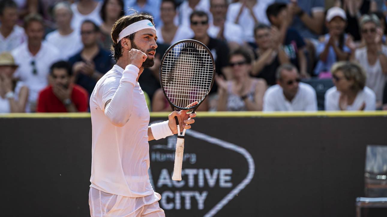Zverev-Bezwinger siegt in Hamburg
