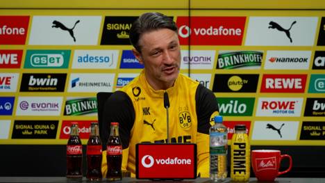 Niko Kovac spricht auf der Pressekonferenz von Borussia Dortmund über ein gemeinsames Foto mit Eintracht-Boss Markus Krösche.