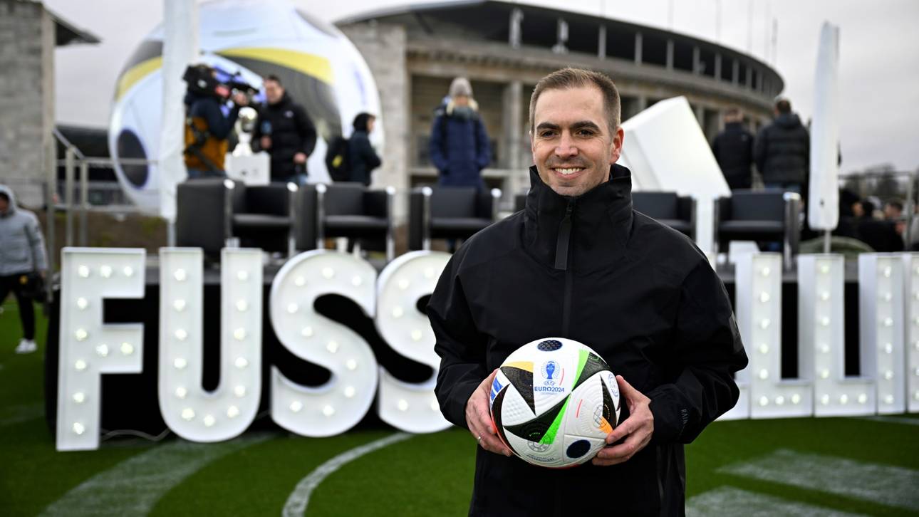 Lahm mit Unterstützung der Politik zufrieden