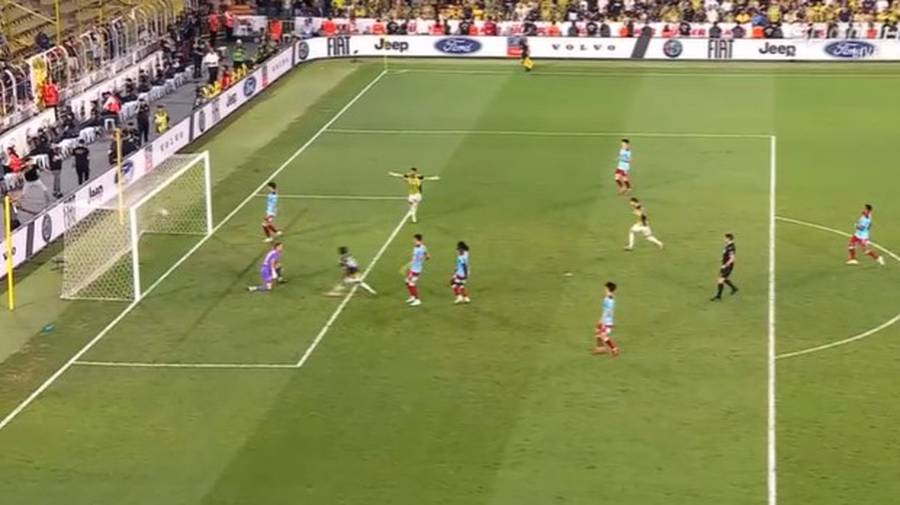 JETZT im TV & Stream: Wahnsinn! Fener dreht Spiel in 60 Sekunden