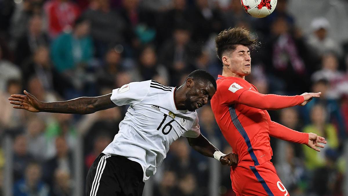 GUTE CHANCEN - ANTONIO RÜDIGER: Der Römer machte in der deutschen Dreierkette einen stabilen Eindruck, egal ob in der Mitte, auf halbrechts oder halblinks. Setzte seine Physis gekonnt ein. Ist schnell, robust und wird besser im Aufbauspiel. Spielt er eine gute Saison im Verein, dürfte Löw nicht auf ihn verzichten