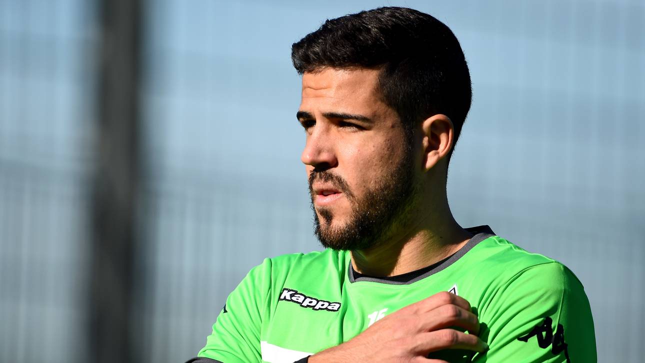 Dominguez mischt sich unter Fans