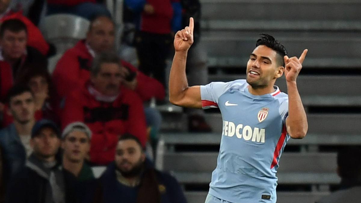 PLATZ 2 - RADAMEL FALCAO (AS MONACO): Nach dem Abgang von Kylian Mbappe konzentriert sich bei den Monegassen alles auf den kolumbianischen Routinier. Dieser zeigt sich treffsicher und darf alle 52 Minuten jubeln. In sieben Saisonspielen netzte er satte elf Mal ein
