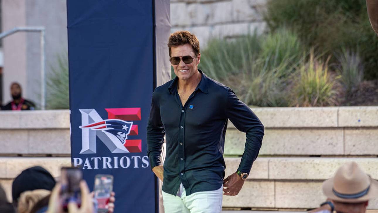 Brady gibt Football-Comeback